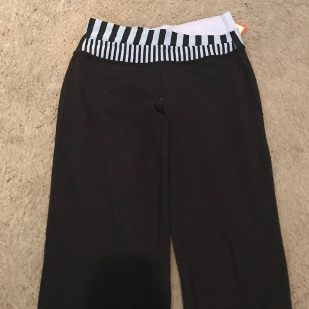Size 4 lululemon leggings